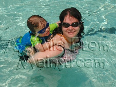  "The Heartwarming Journey of Pet Duck Adam's First Swim: A Memorable Adventure"